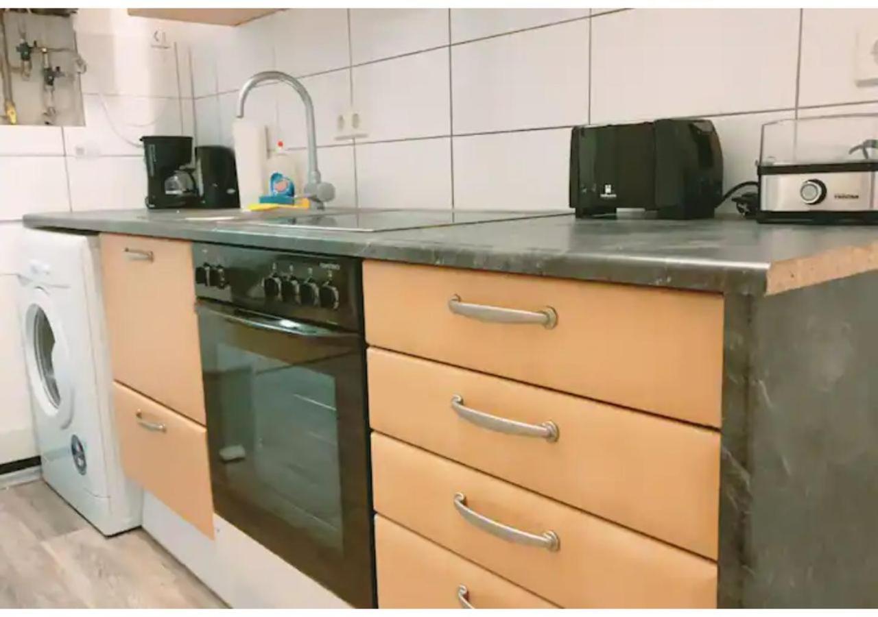 Apartamento Sweet 1br Apt. Simmering - Ideal For Longstays *